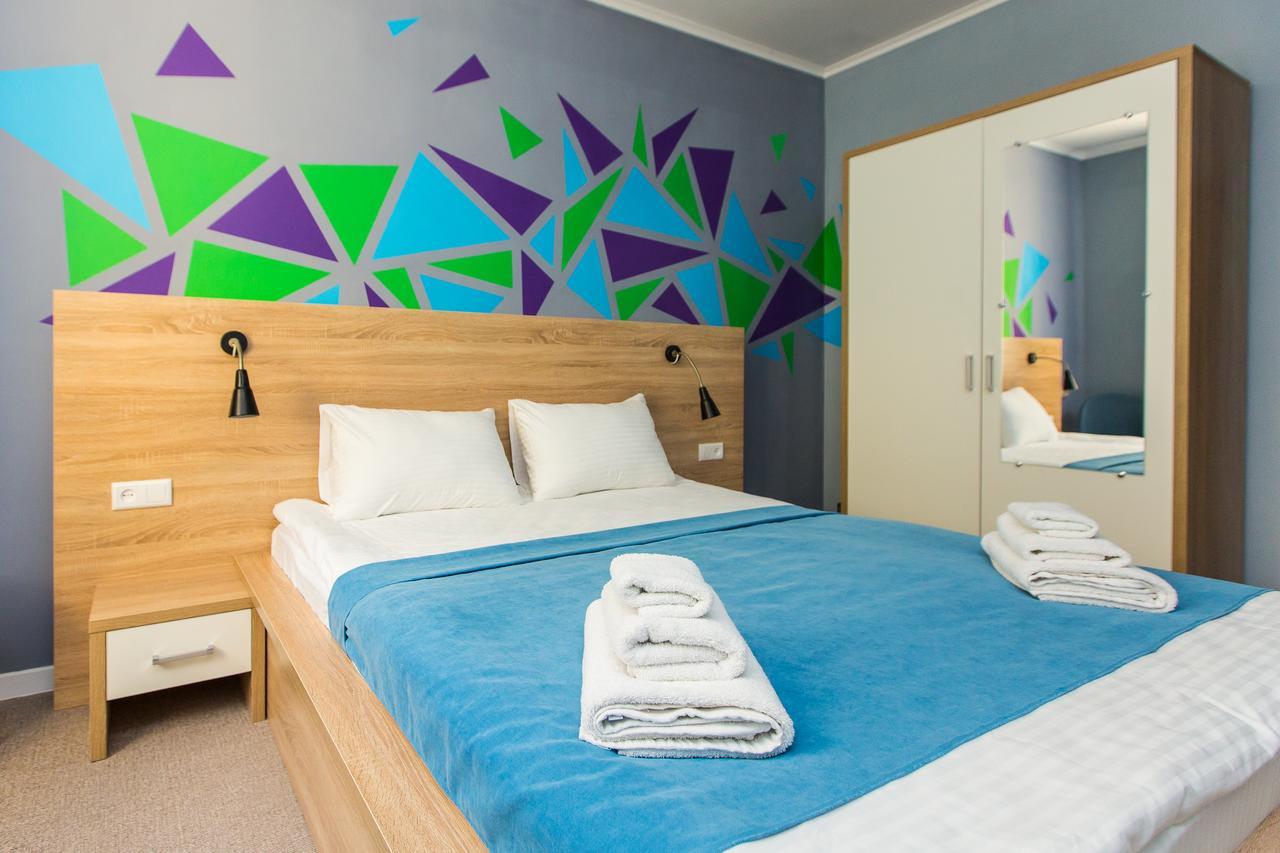 Blum Hotel Lviv Bagian luar foto